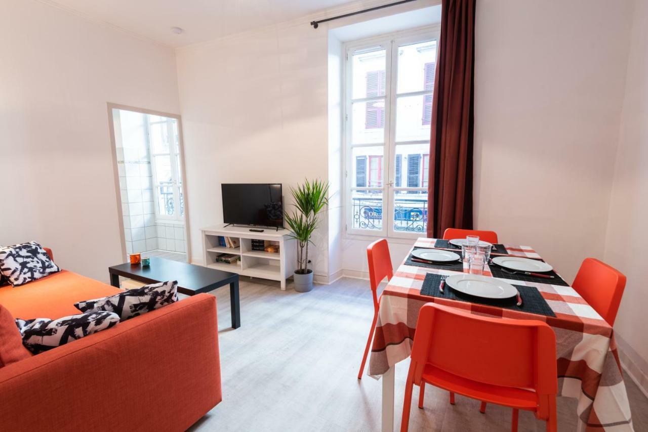 Appartement Coeur De Ville - Wifi - Lave-Seche Linge 波城 外观 照片