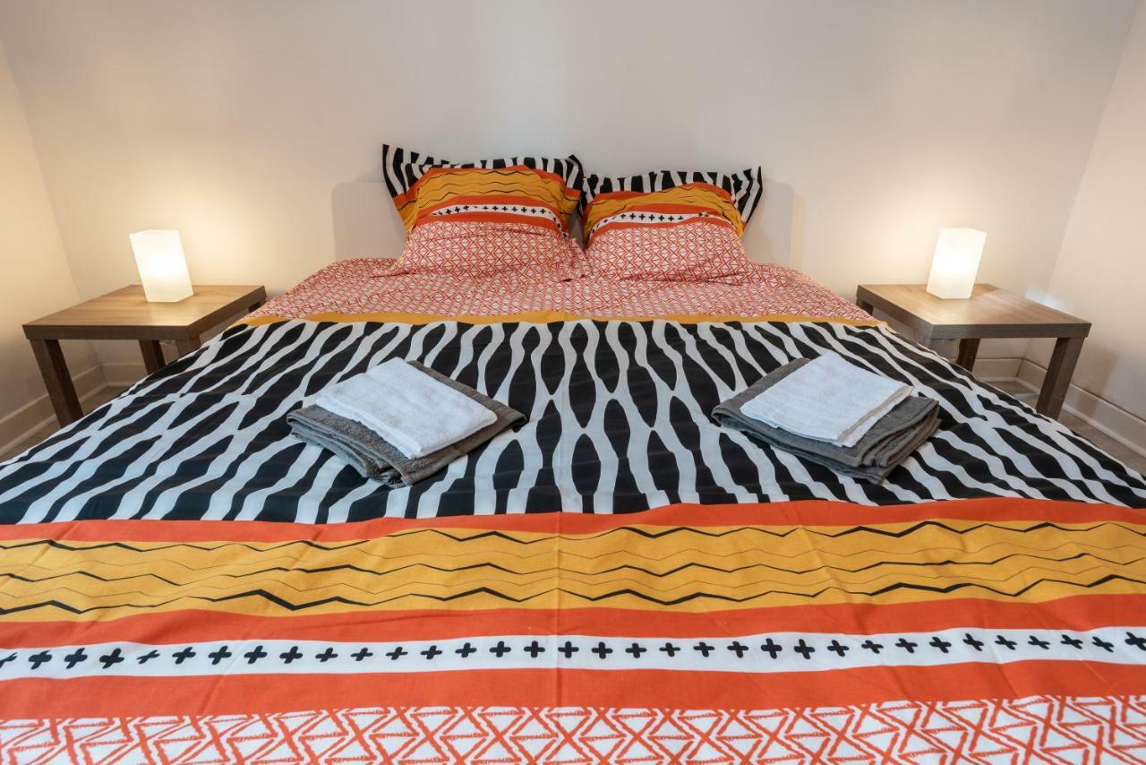 Appartement Coeur De Ville - Wifi - Lave-Seche Linge 波城 外观 照片